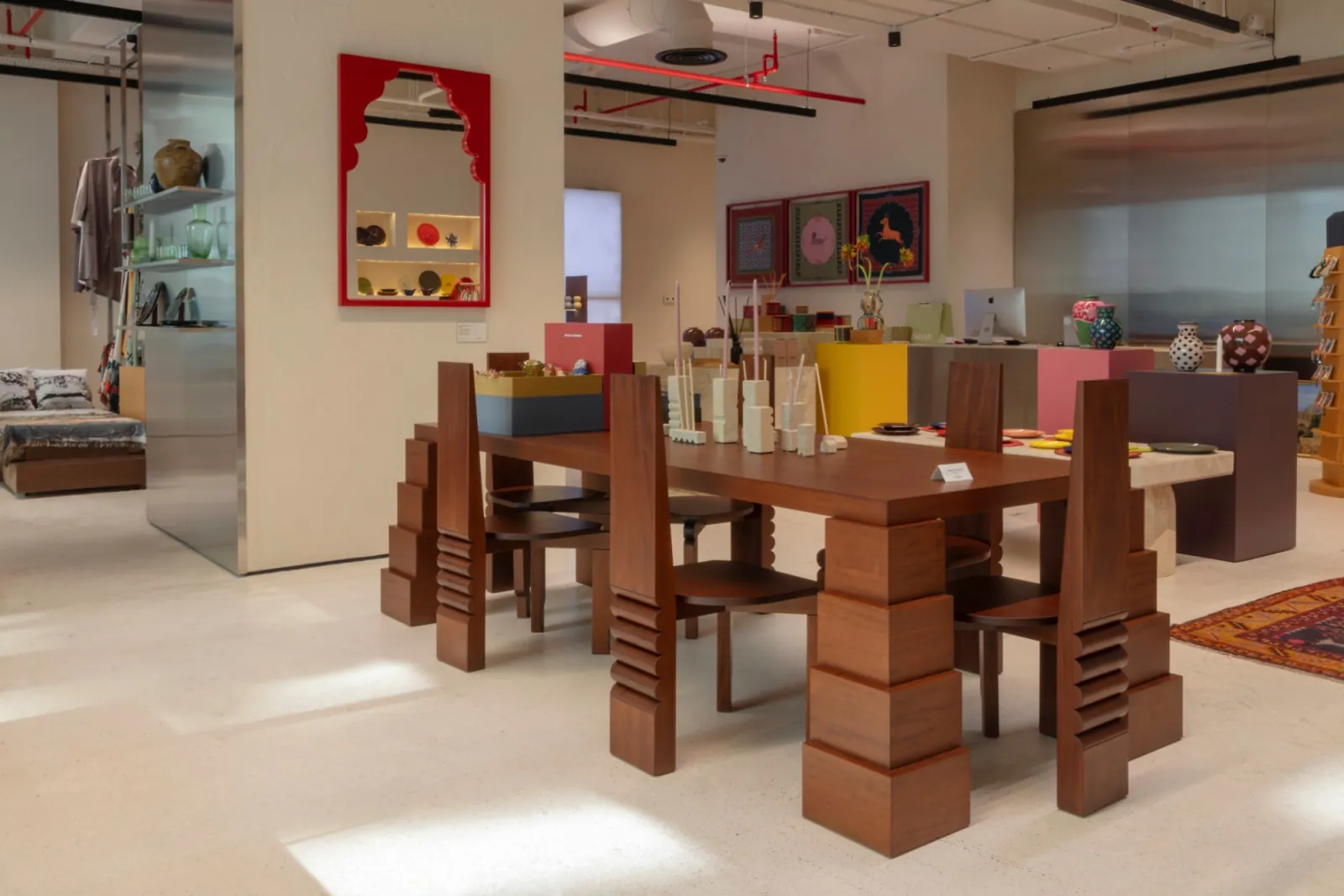 CHELEBI Showroom & Café